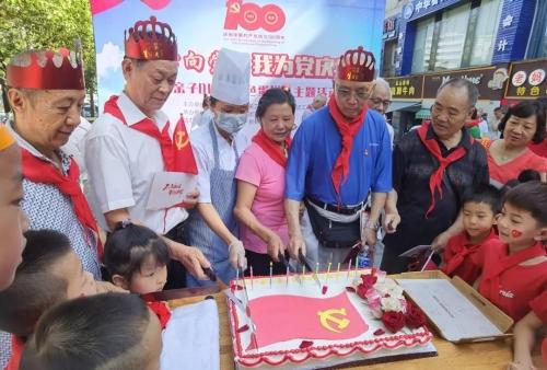 白蛇传奇:高级神饰获取,武动乾坤的秘密武器!